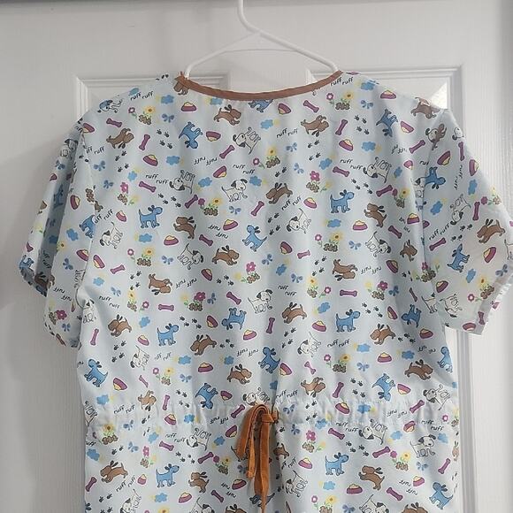 Playful Cartoon Print Scrub Top - Picture 6 of 7